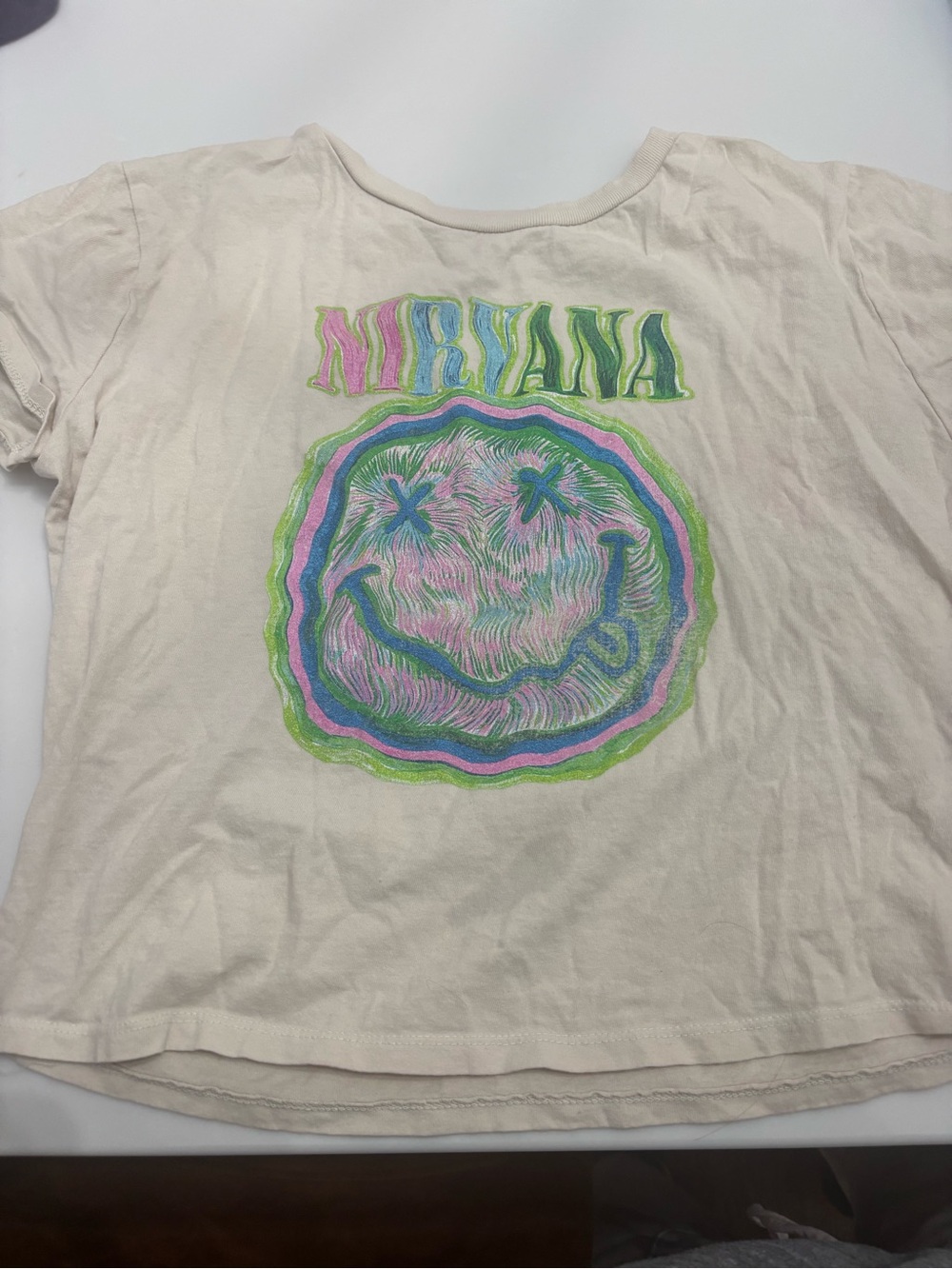 Nirvana Cream Graphic crop tshirt / urban outfitters size L